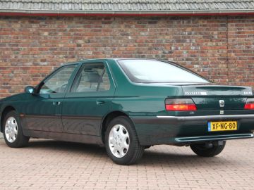 Peugeot 605